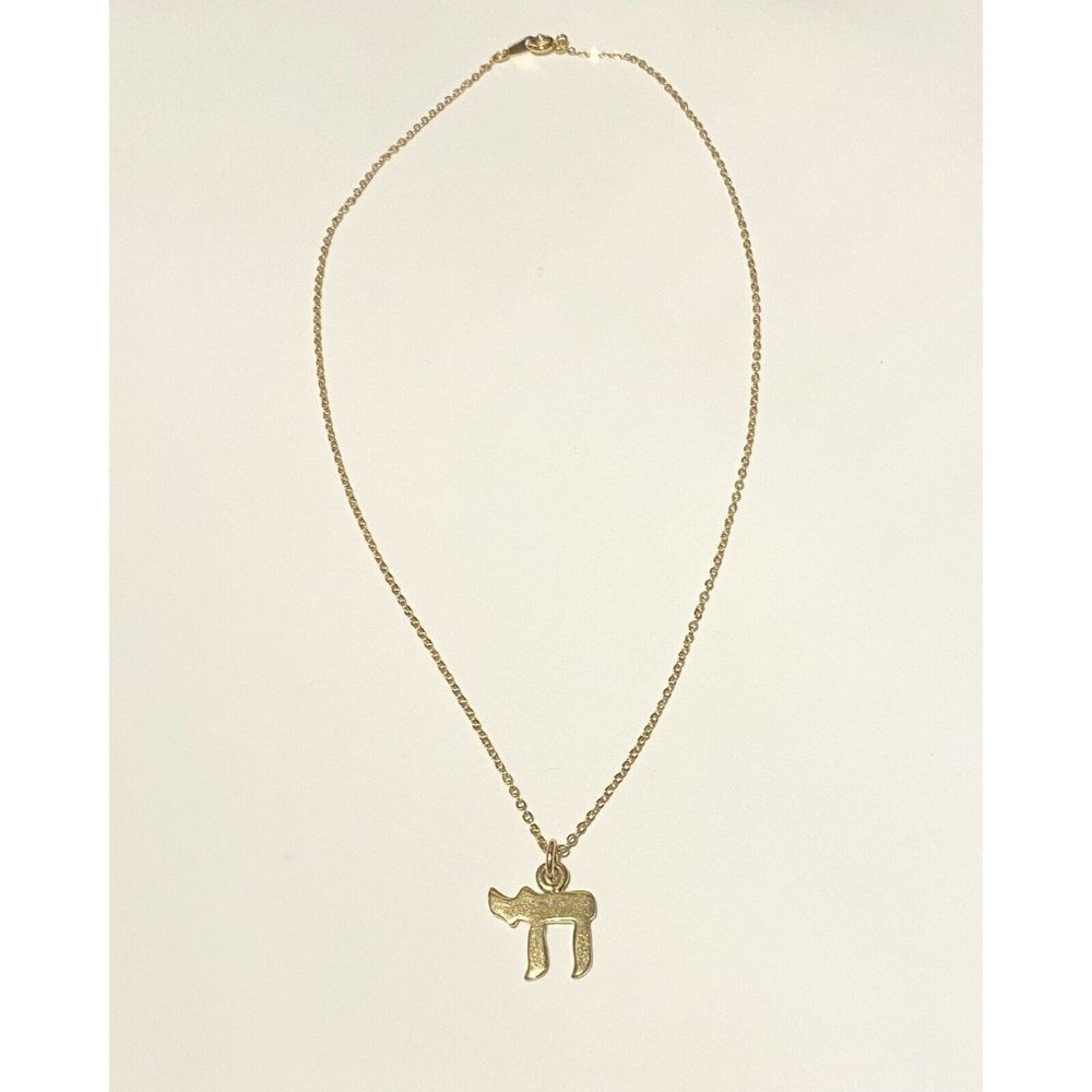 Hai Jewish Gold Toned Pendant With Chain